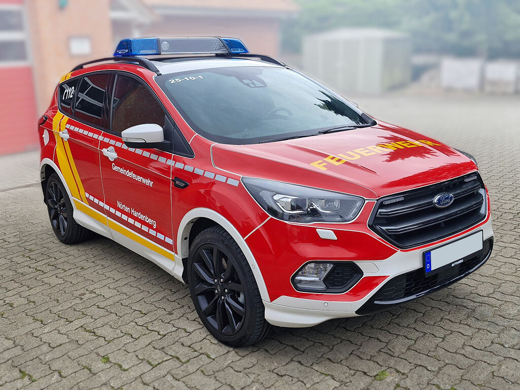 Ford Kuga mit Frontblitzern und Blaulichtbalken RTK 7