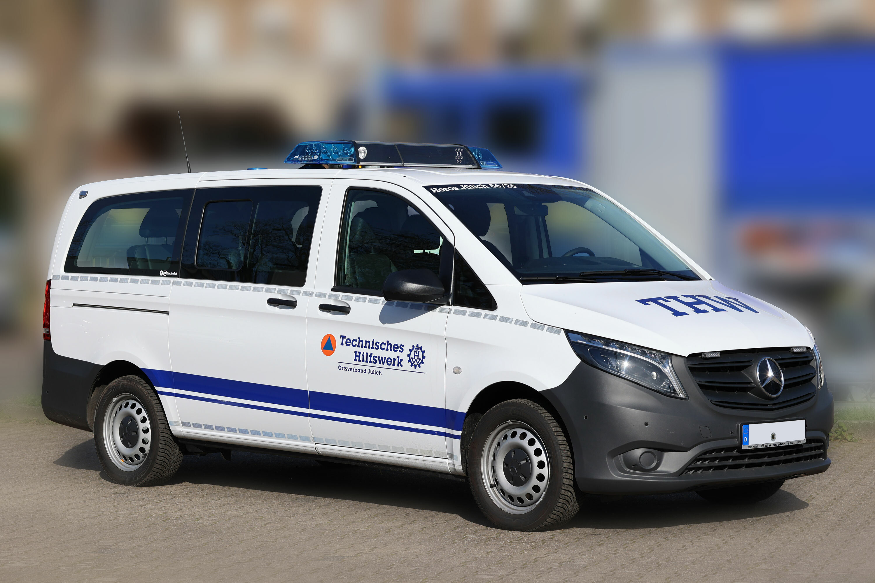 Mercedes Benz Vito mit RTK 7 Blaulichtbalken 2