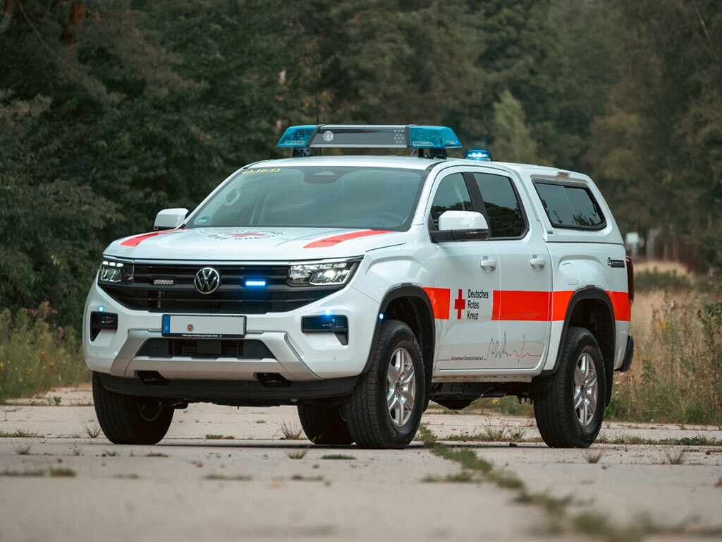 VW Amarok mit ausgeschaltetem Blaulicht