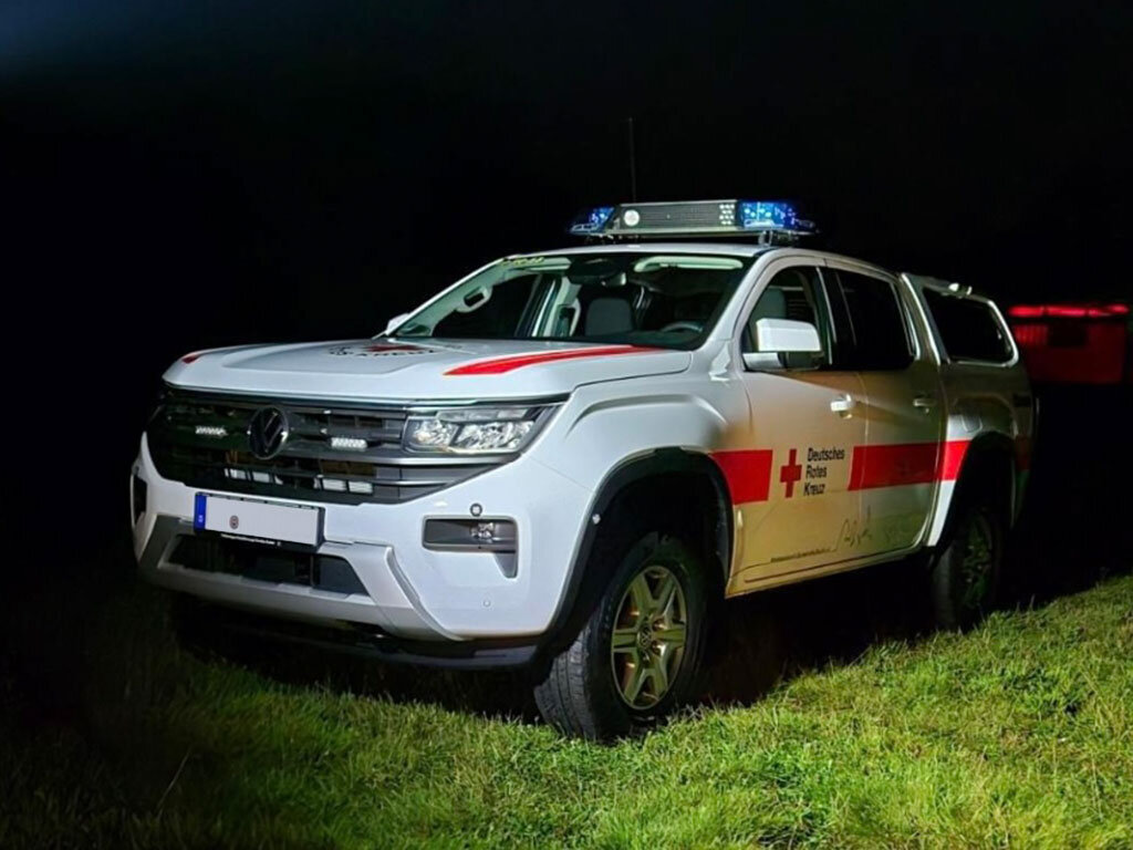 VW Amarok im Dunkeln