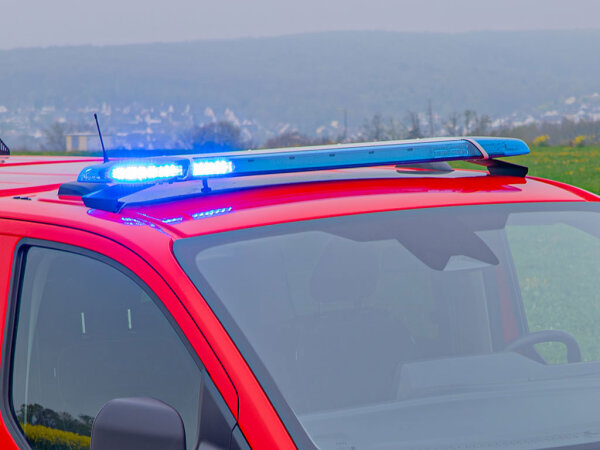 Komplettangebot für Ford Transit/Tourneo Custom und VW New Transporter, DBS 5000 LED-Lichtbalken, 1.400 mm