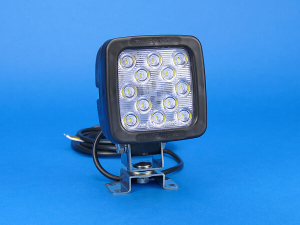 LED-Arbeitsscheinwerfer, 2400 Lumen, Anbaumontage