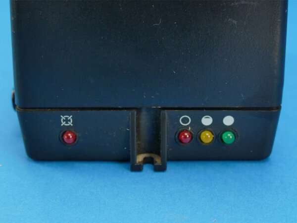 Schnellladegerät für Bosch FuG 10a/13a