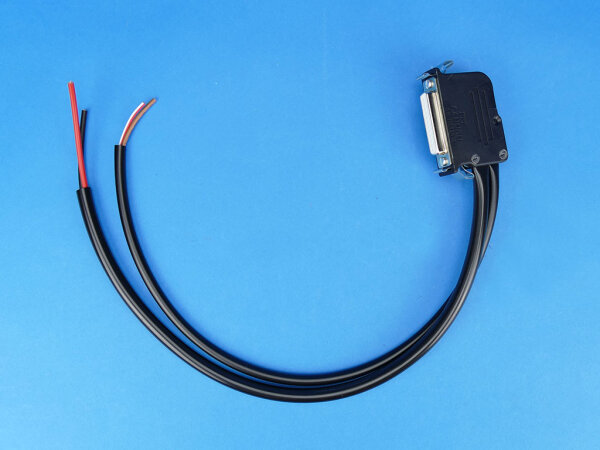 Stecker Sub-D, 25-polig, Stromversorung und Lautsprecher